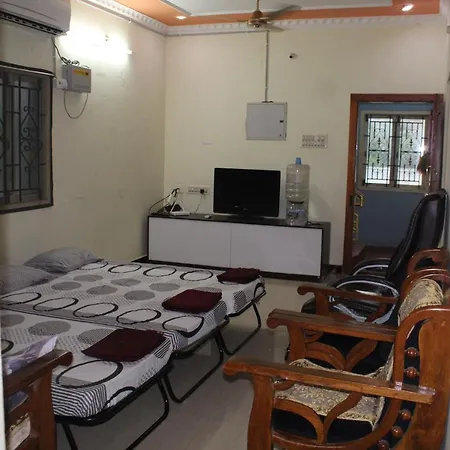 Centaurus Homestay Near Trichy Airport Tiruchirappalli Exterior photo
